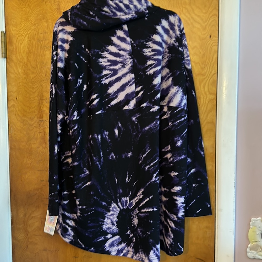 LuLaRoe AMBER 3XL - Picture 3 of 4